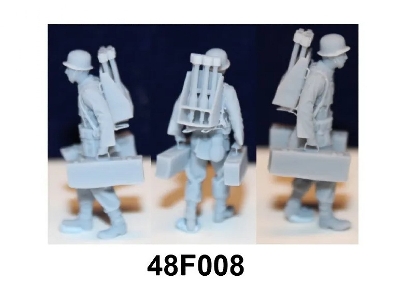 Wehrmacht Tank Hunter Team Standing 4 Soldiers - 48f008, 48f011, 48f014, 48f016 Set - image 1