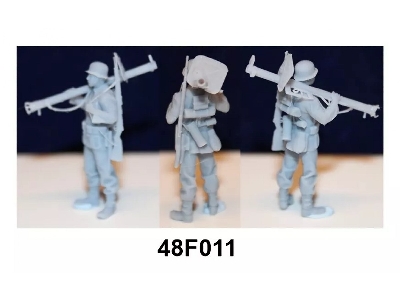 Wehrmacht Tank Hunter Team Standing 4 Soldiers - 48f008, 48f011, 48f014, 48f016 Set - image 2