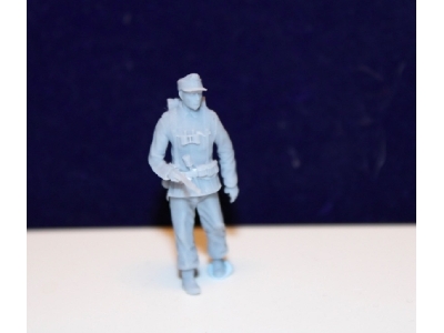 Waffen Ss Grenadier With Peaked Cap And K 98 - image 3