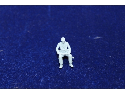 Africa Corps Soldiers Sitting (9 Figures) - image 3