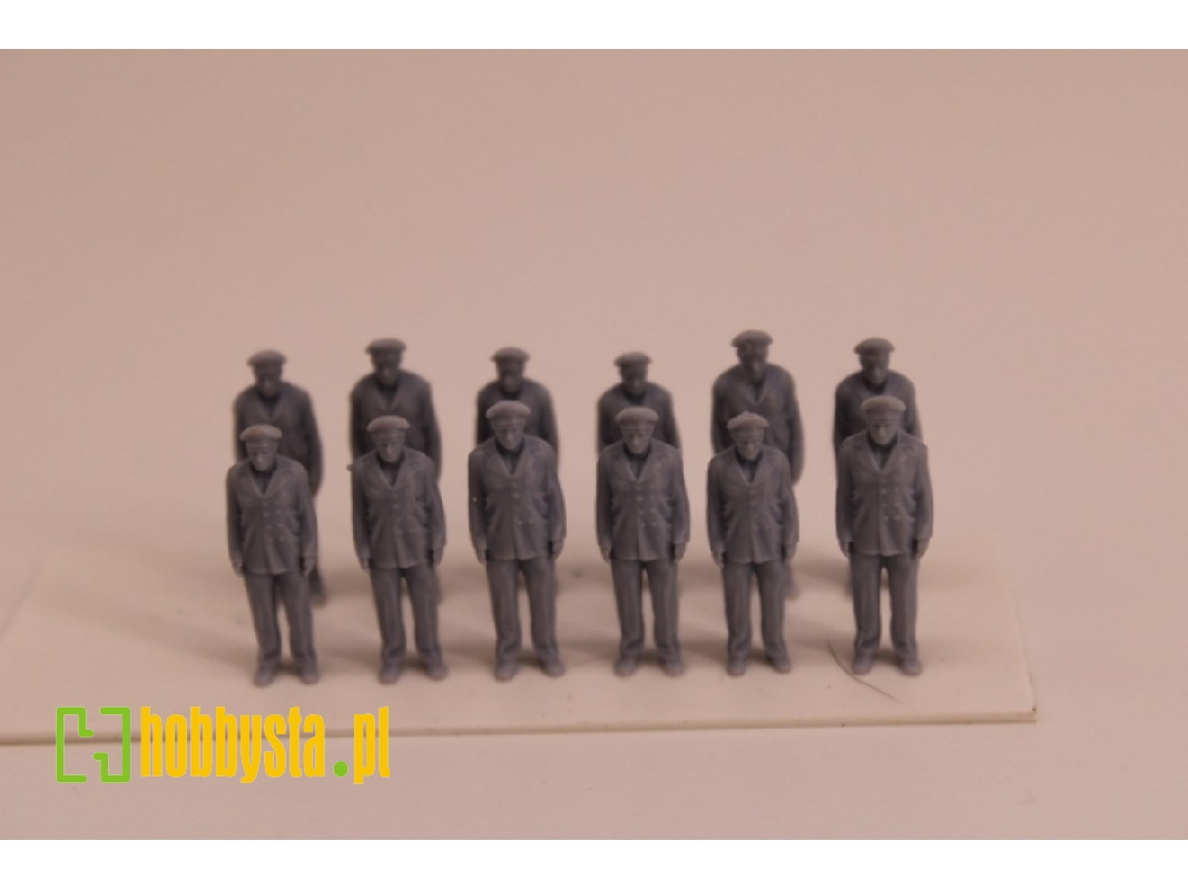 German Kriegsmarine Sailors - Attention! (12 Figures) - image 1