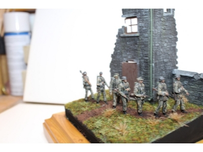German Wwii Soldiers Of The Waffen Ss (7 Figures) - image 1