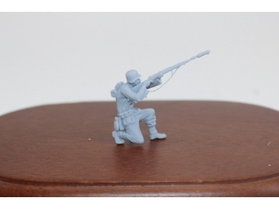 German Soldiers With 8cm Grenade Launcher And Mauer And Grenade Launcher (6 Figures) - image 2