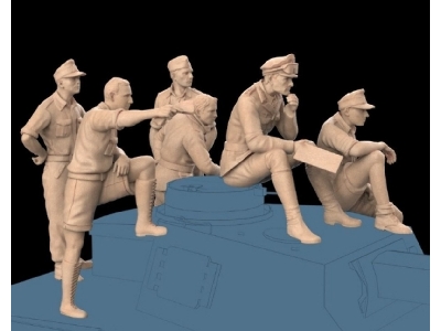 Rommel And Staff (5 Figures) - image 1