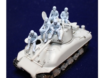 Us Tank Crew Seated - image 1