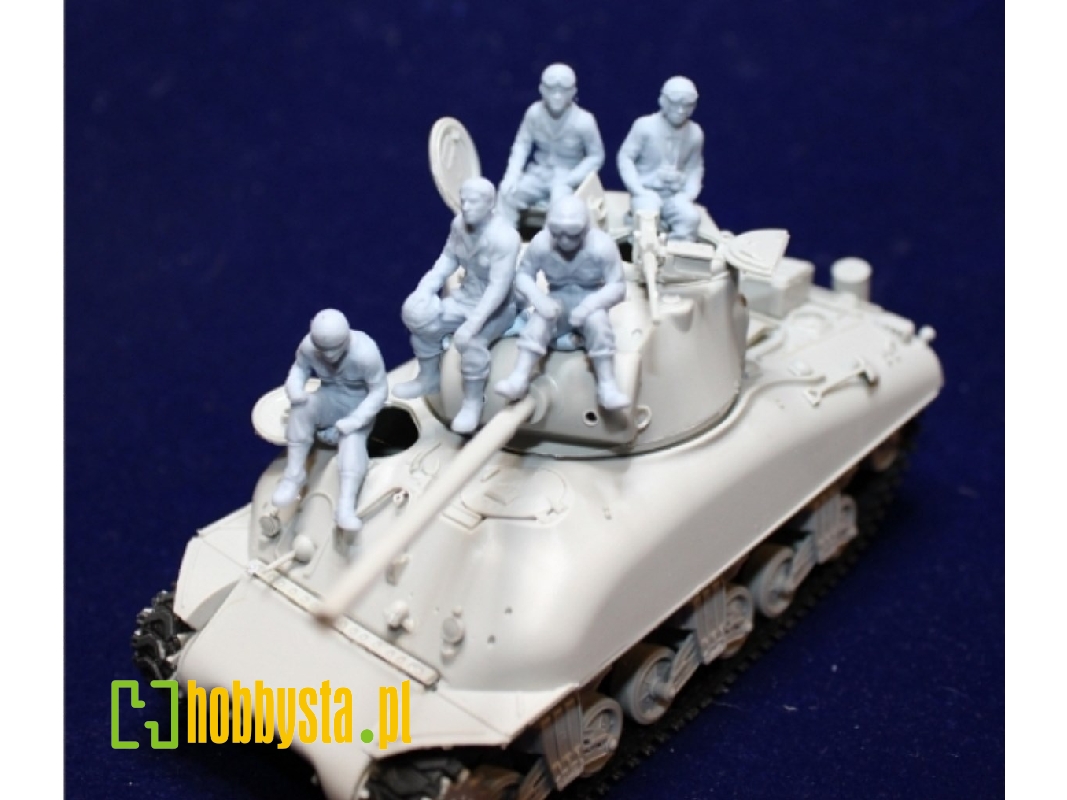 Us Tank Crew Seated - image 1
