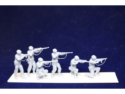 Us Snipers With Escort (6 Figures) - image 1