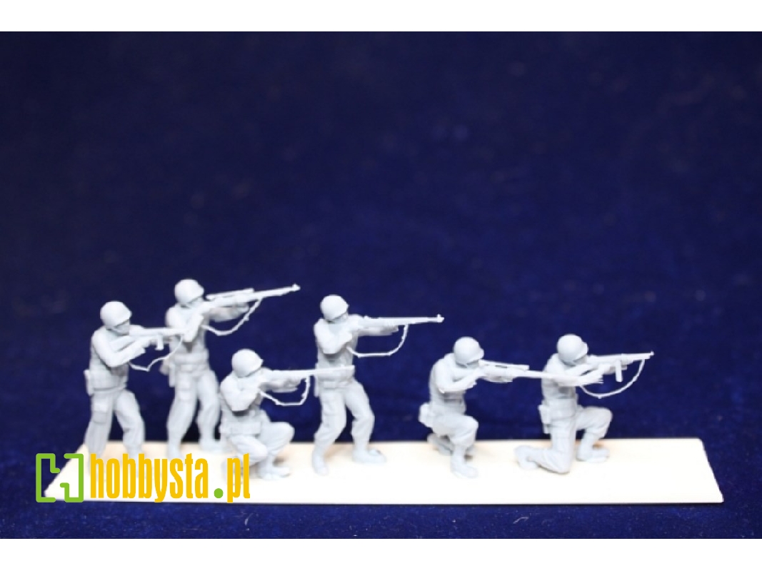 Us Snipers With Escort (6 Figures) - image 1