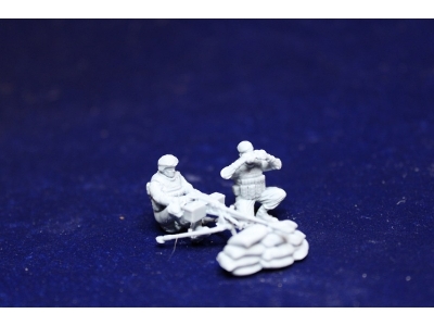 Modern Us M242 Bushmaster 25mm And Shooter - image 1