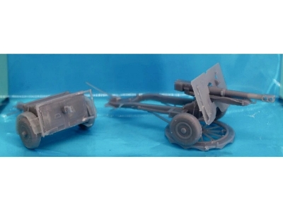 25 Pdr And Limber - image 1