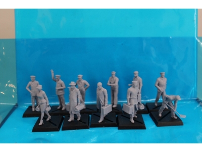 12 Railway Passengers And Railway Staff - image 1