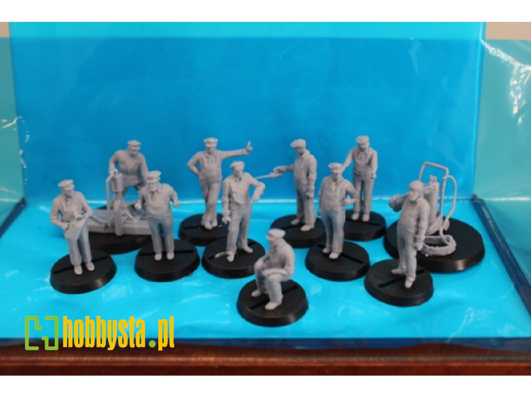 11 Locomotive Crew - image 1