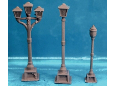 3 Old Street Lamps - image 1