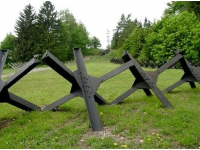 3 Czech Hedehogs Normandy - image 1