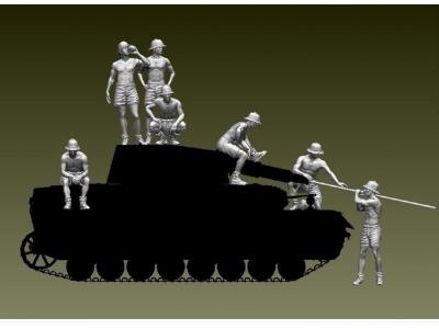 7 Men Dak Armoured Crew During Maintenance With Pith Helmet - image 1