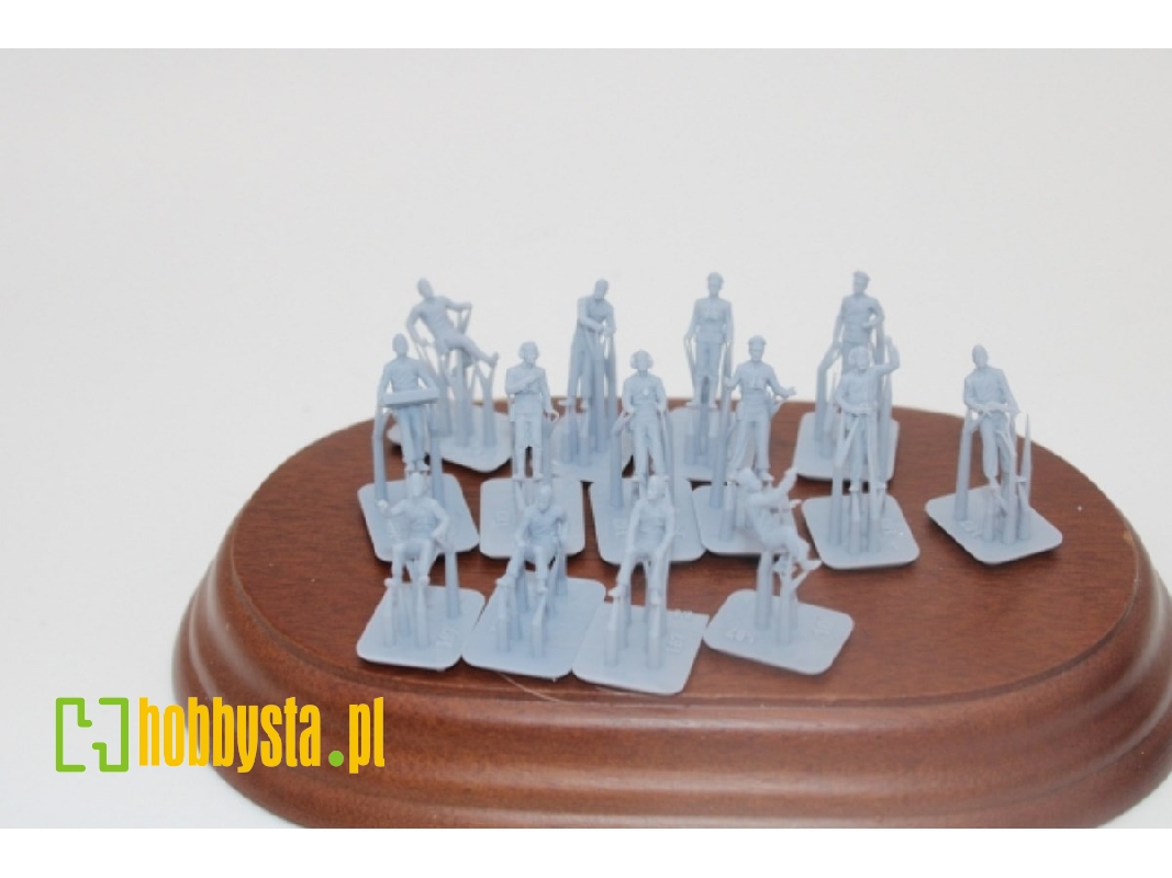 German Wehrmacht Tank Soldiers (14 Figures) - image 1