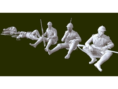 French Soldiers Resting (5 Figures) - image 1