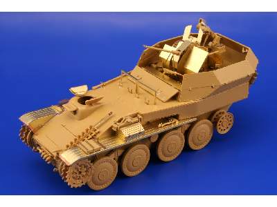 Flakpanzer 38 (Gepard) exterior 1/35 - Italeri - image 2