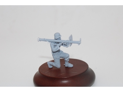 German Wwii Tank Hunter Shooting Panzerschreck - image 1