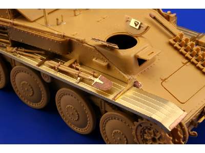 Flakpanzer 38 (Gepard) exterior 1/35 - Italeri - image 7