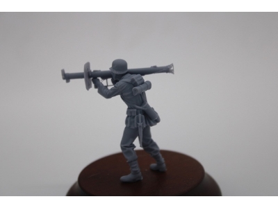 German Wwii Tank Hunter Team (2 Figures) - image 1