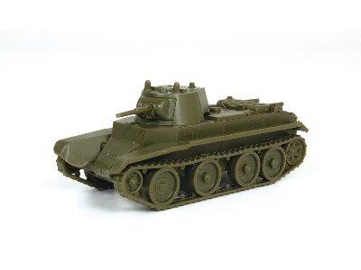 BT-7M Soviet Light Tank - image 3