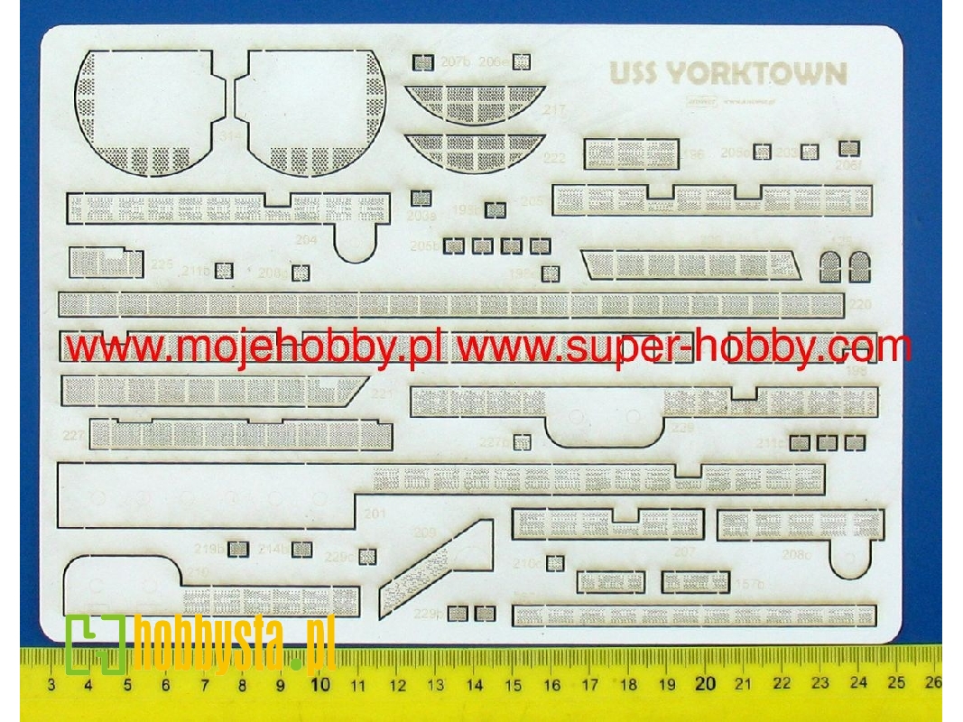 Uss Yorktown (Cv-10) - Grooved Platforms - image 1