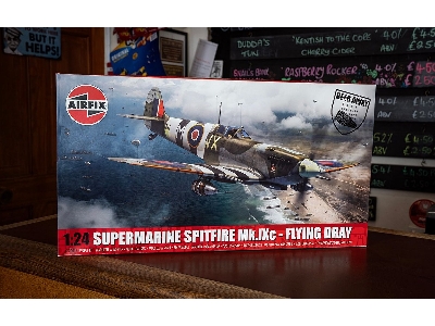 Supermarine Spitfire Mk.Ixc - Flying Dray - image 5