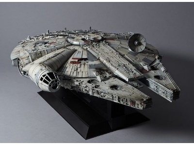 Millennium Falcon 'perfect Grade' (Plastic Model Kit) - image 3