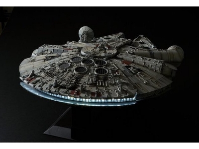 Millennium Falcon 'perfect Grade' (Plastic Model Kit) - image 7