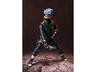 Ultimate Legends Naruto - Kakashi The Great War - image 3