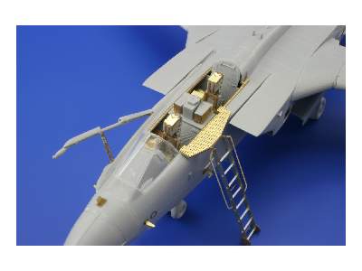 Tornado IDS interior S. A. 1/48 - Hobby Boss - - image 2