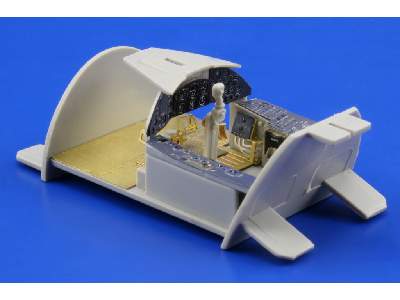 Wyvern S.4 interior 1/48 - Trumpeter - - image 8