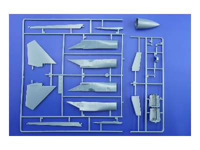 Su-27UB 1/48 - image 9