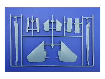 Su-27UB 1/48 - image 11