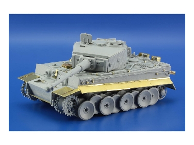 Tiger I Mid production fenders 1/35 - Dragon - image 4