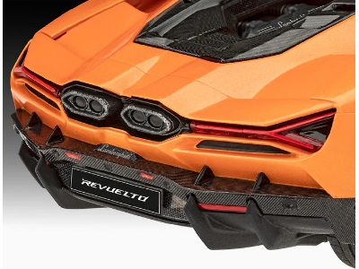 Lamborghini Revuelto - image 6