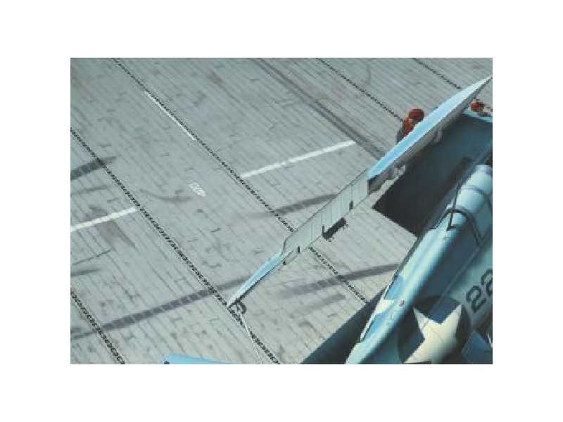 US Navy Aircraft Carrier Deck 1/48 - image 1