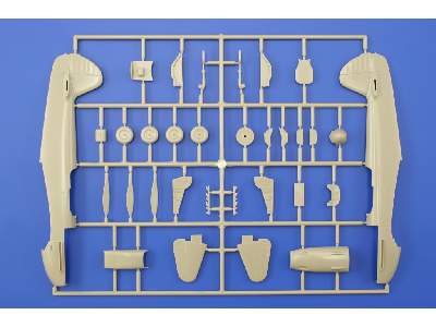 YAK-3 1/48 - image 3