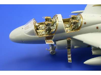 EA-6B interior S. A. 1/48 - Kinetic - image 8