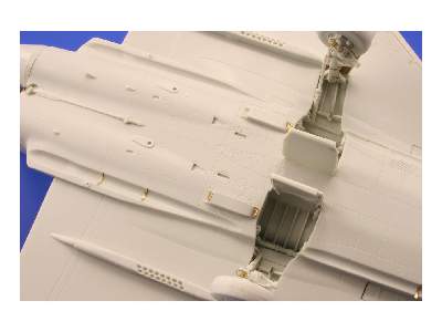 EF-2000 Two-seater exterior 1/48 - Revell - image 14