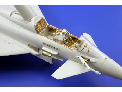 EF-2000 Two-seater seatbelts 1/48 - Revell - image 2