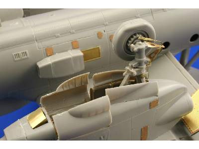 E-2C exterior 1/48 - Kinetic - image 18