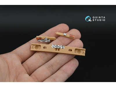 Kraz-6322 - 3d-printed & Coloured Interior With 3d-printed Resin Parts (For Hobby Boss Kits) - image 7