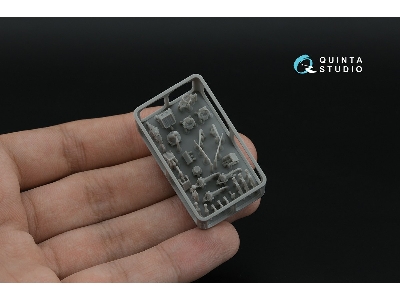 Kraz-6322 - 3d-printed & Coloured Interior With 3d-printed Resin Parts (For Takom Kits) - image 5