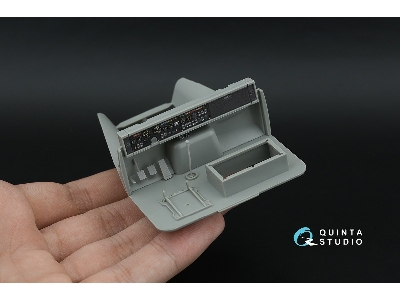 Kraz-6322 - 3d-printed & Coloured Interior With 3d-printed Resin Parts (For Takom Kits) - image 6