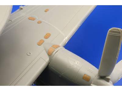 E-2C surface panels 1/48 - Kinetic - image 3