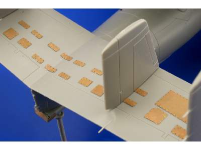 E-2C surface panels 1/48 - Kinetic - image 4