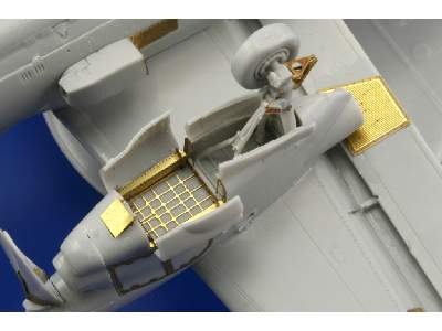 E-2C undercarriage 1/72 - Hasegawa - image 2