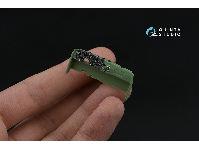 Ural 4320 - 3d-printed & Coloured Interior On Decal Paper With 3d-printed Resin Part (For Kitty Hawk And Zimi Model Kits) - imag